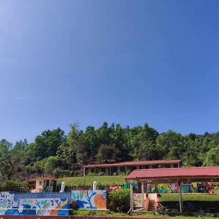 ホテル Vrisa Mountain Retreat Welhe エクステリア 写真